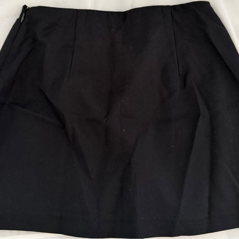 Abercrombie & Fitch Black Mini Skirt - Picture 3 of 4